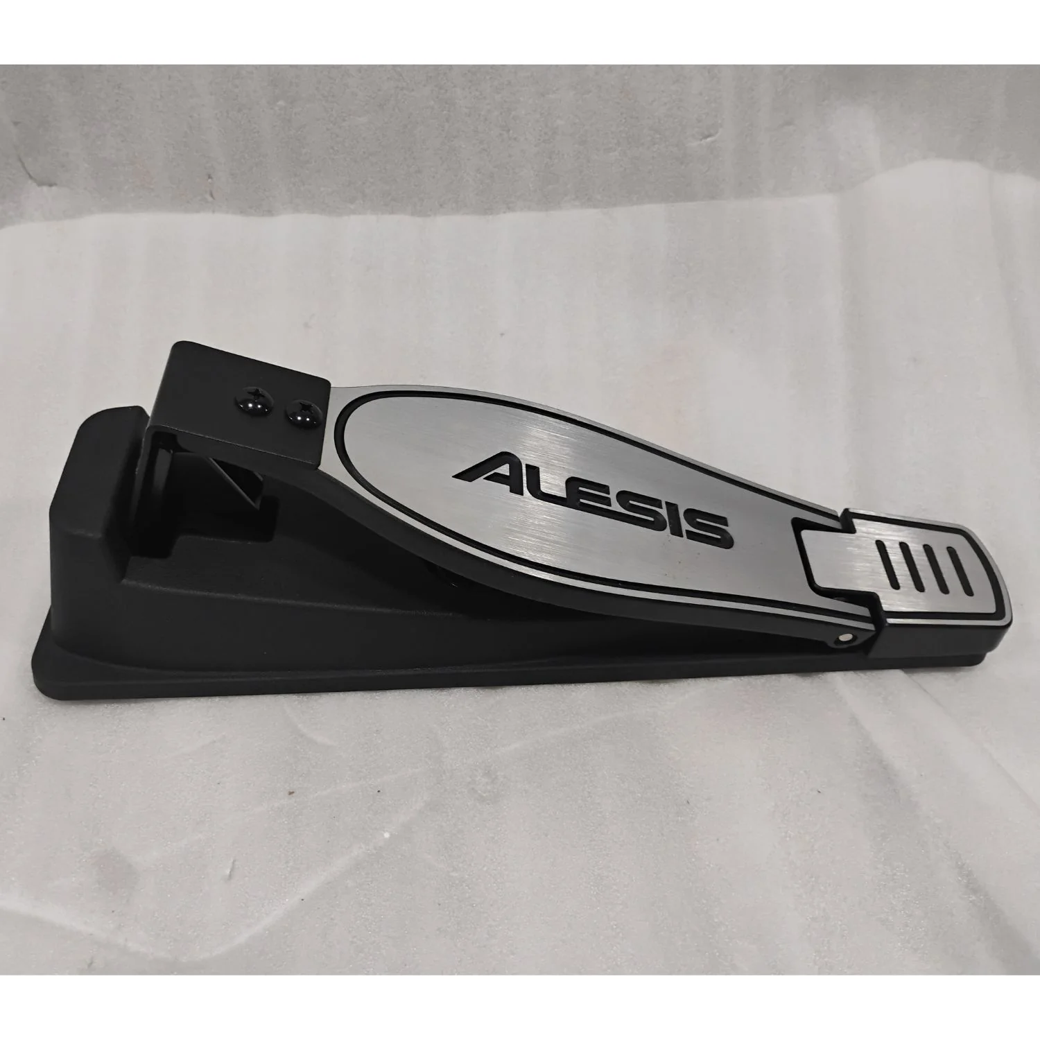 Alesis Nitro Max Kit Eight Piece Electronic Drum Kit with Mesh Heads and Bluetooth - Open Box - Image 12