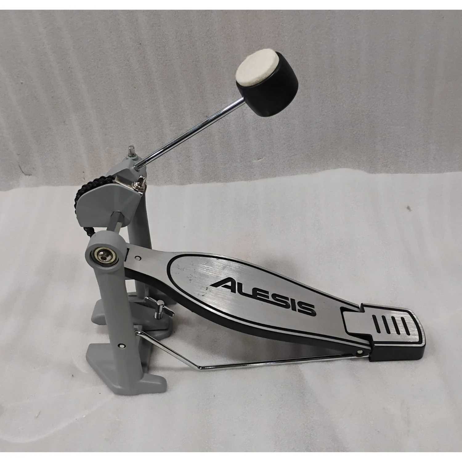 Alesis Nitro Max Kit Eight Piece Electronic Drum Kit with Mesh Heads and Bluetooth - Open Box - Image 42