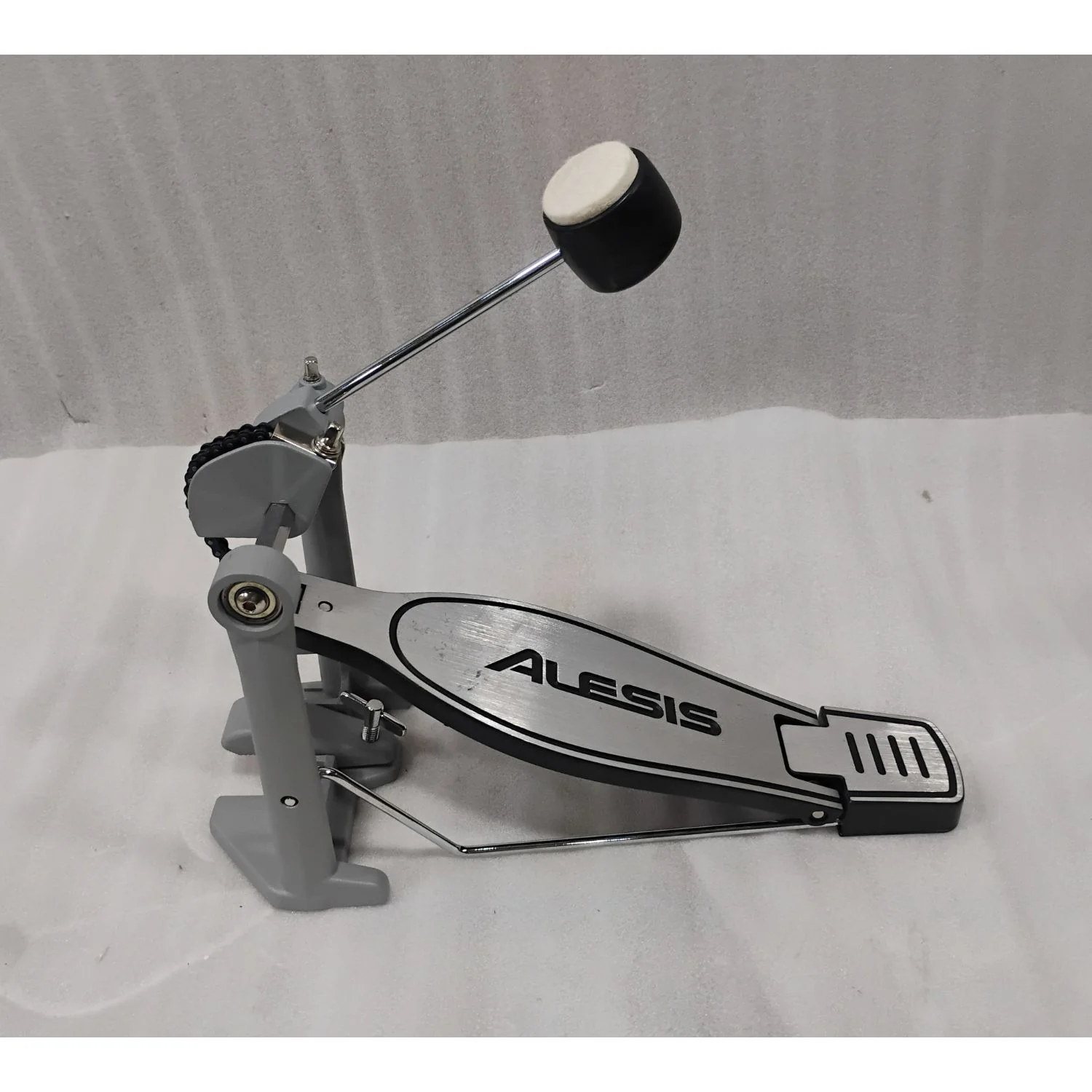 Alesis Nitro Max Kit Eight Piece Electronic Drum Kit with Mesh Heads and Bluetooth - Open Box - Image 57