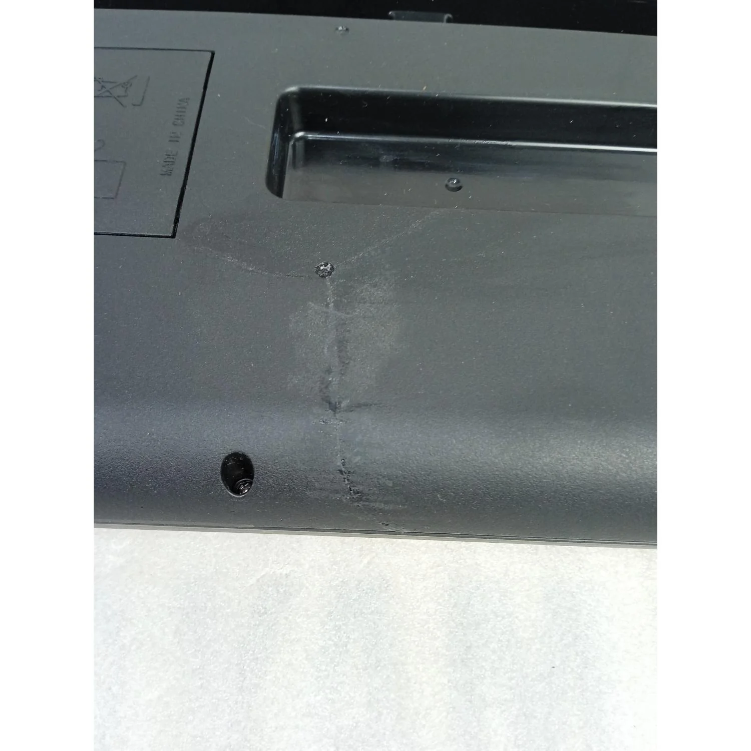 Henrix KB-601 Portable 61 Full Size Keys Keyboard with Adapter and Microphone - Open Box B Stock - Image 3