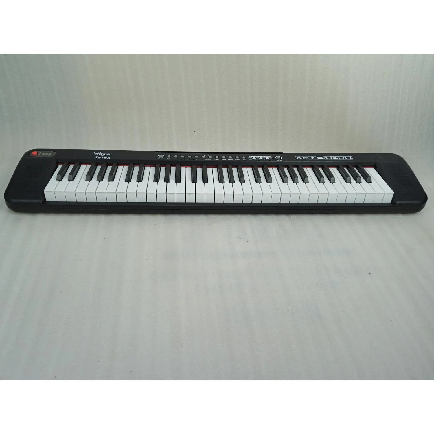Henrix KB-601 Portable 61 Full Size Keys Keyboard with Adapter and Microphone - Open Box B Stock - Image 4