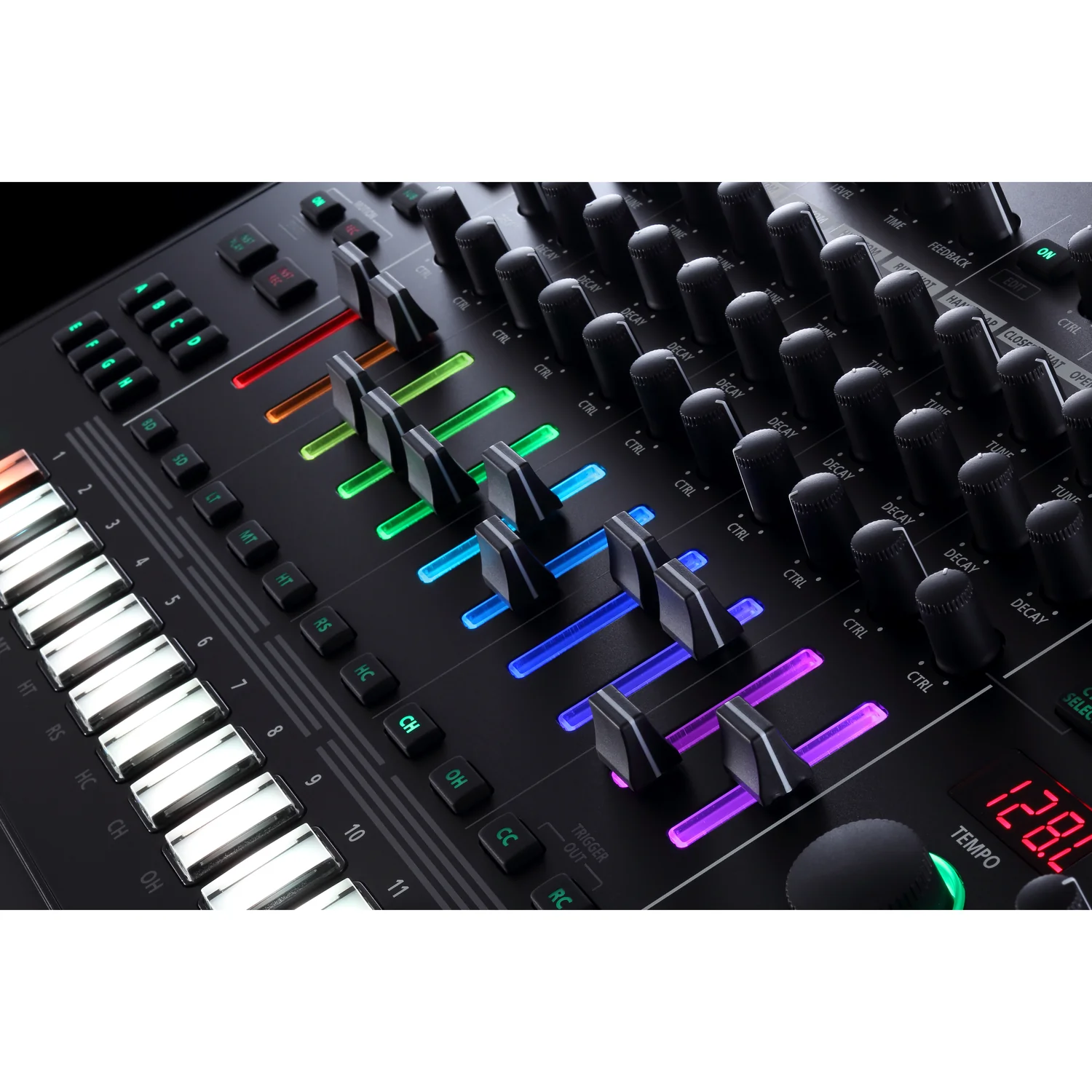 Roland TR-8S Rhythm Performer - Image 13