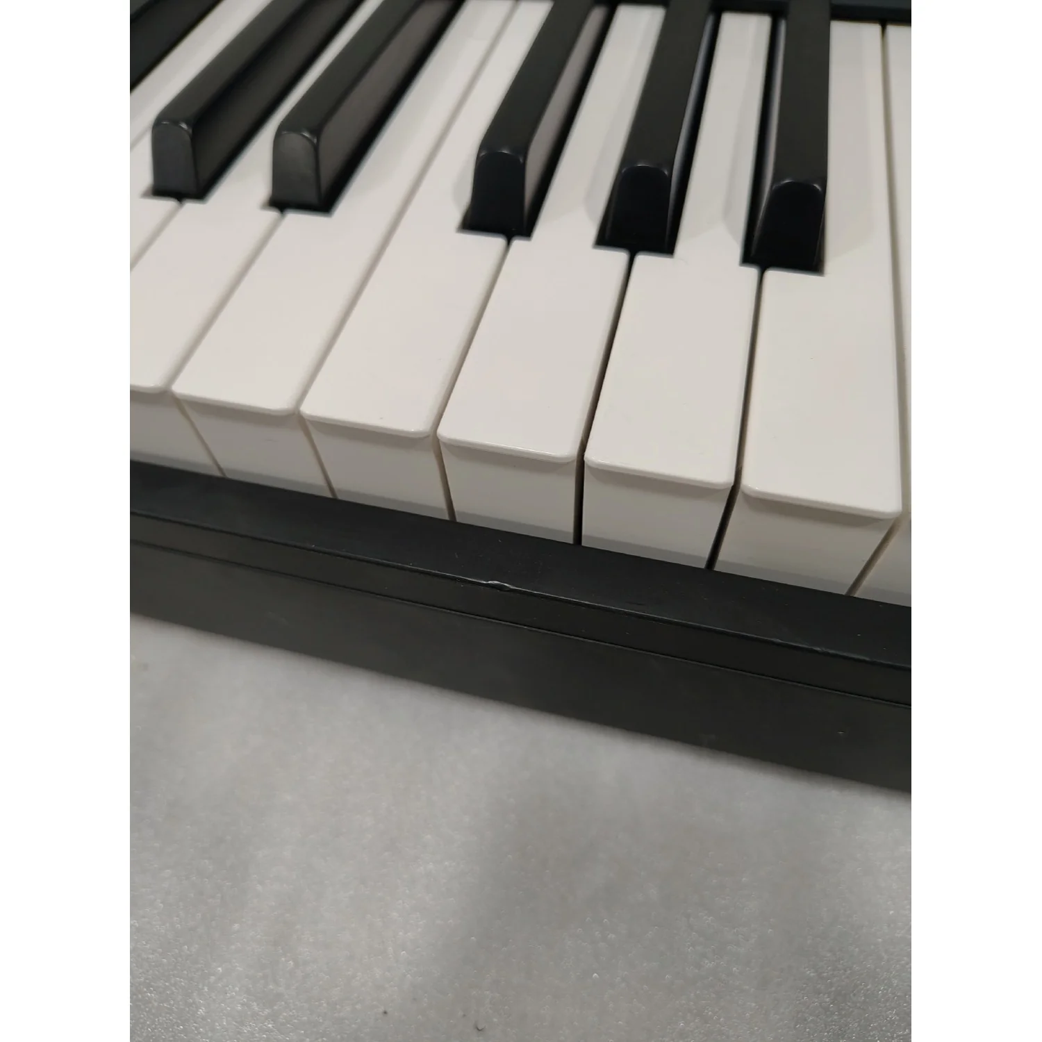 Yamaha P145 88 Key Digital Piano - Open Box - Image 8